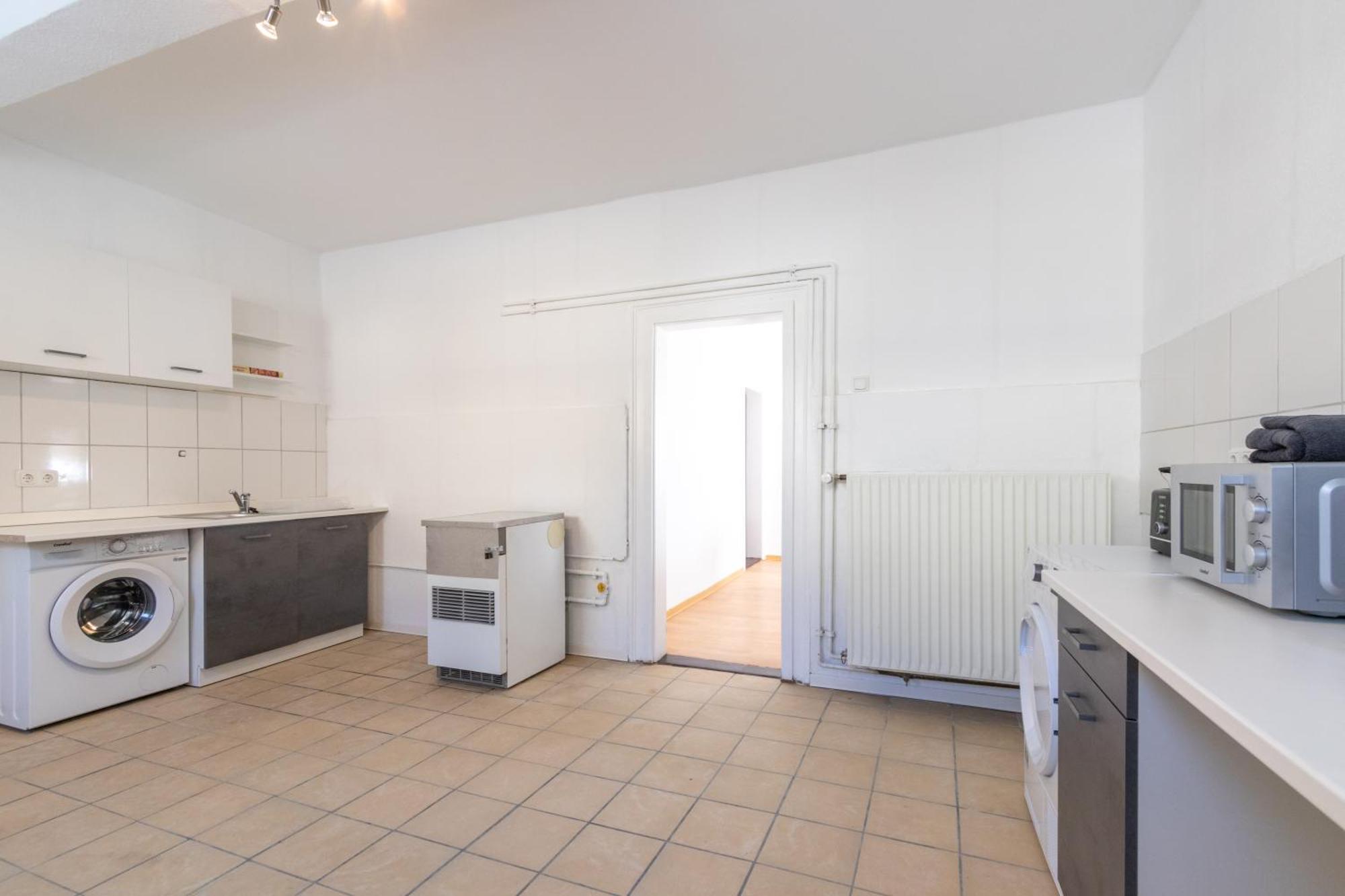 Monteurwohnung Fuer 4 Personen In Zentraler Lage Apartment *