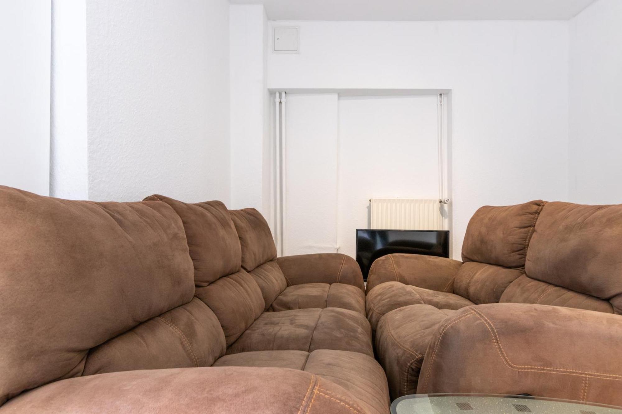 Monteurwohnung Fuer 4 Personen In Zentraler Lage Apartment Mainz